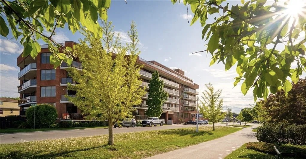 Lake Vista Condominium